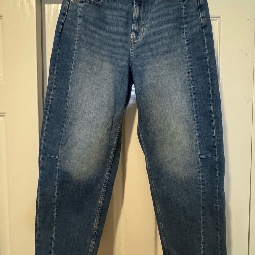 Old Navy Barrel Jeans Size 6